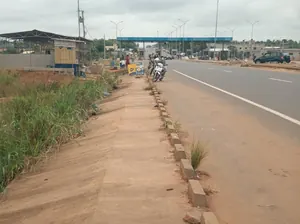 2 lots en vente en bordure de goudron à Aképé Péage – 50 millions FCFA — photo 5