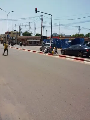 Terrain de 271 m² en vente au bord du boulevard circulaire à Nyékonakpoè – 180 millions FCFA — photo 2