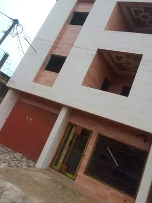 Immeuble commercial et résidentiel en vente en bordure de grande voie à Totsi Gblinkomé – 122 millions FCFA — photo 5