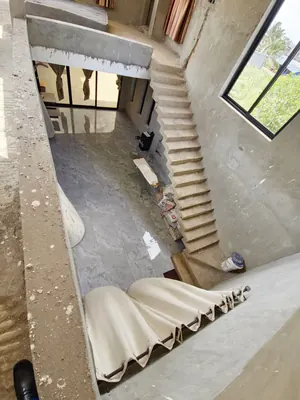 Vente d'une villa duplex à Sogbossito Somayaf, 6 chambres, 300 m², nouvelle construction – 55 000 000 FCFA — photo 3
