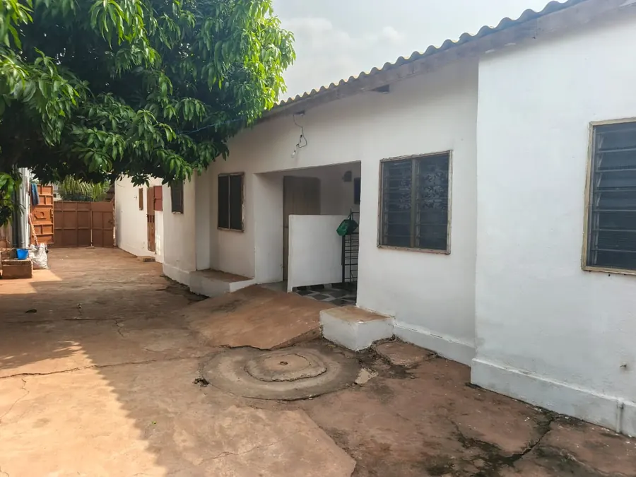 Maison en vente proche du goudron à Agoè Assiyéyé – 80 millions FCFA