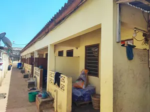 Maison de location en vente sur demi-lot à Agoè Fil'O Parc – 30 millions FCFA à débattre — photo 4