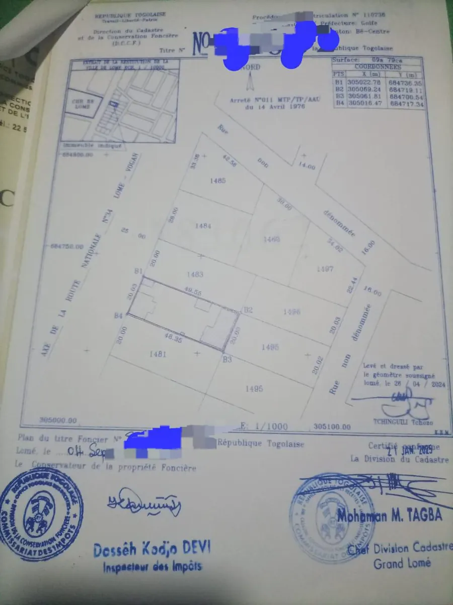 Terrain 1 200 m² en vente en bordure de goudron à Kégué – 230 millions FCFA