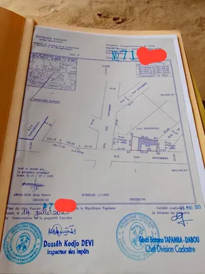 Maison niveau dalle 5 chambres 150 m² en vente à Agoè Légbassito Bokpokor – 13 000 000 FCFA — photo 4