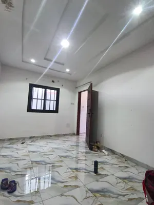 Villa 2 chambres sur demi-lot en vente à Zanguéra (derrière UCAO) – 27 000 000 FCFA — photo 3