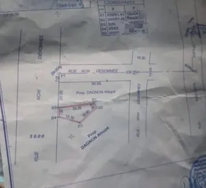 Maison 1 chambre à vendre à Davié Odef – 10 millions FCFA