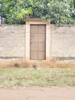 Terrain 1 lot clôturé à vendre à Cacaveli Zone LNBTP – 60 millions FCFA