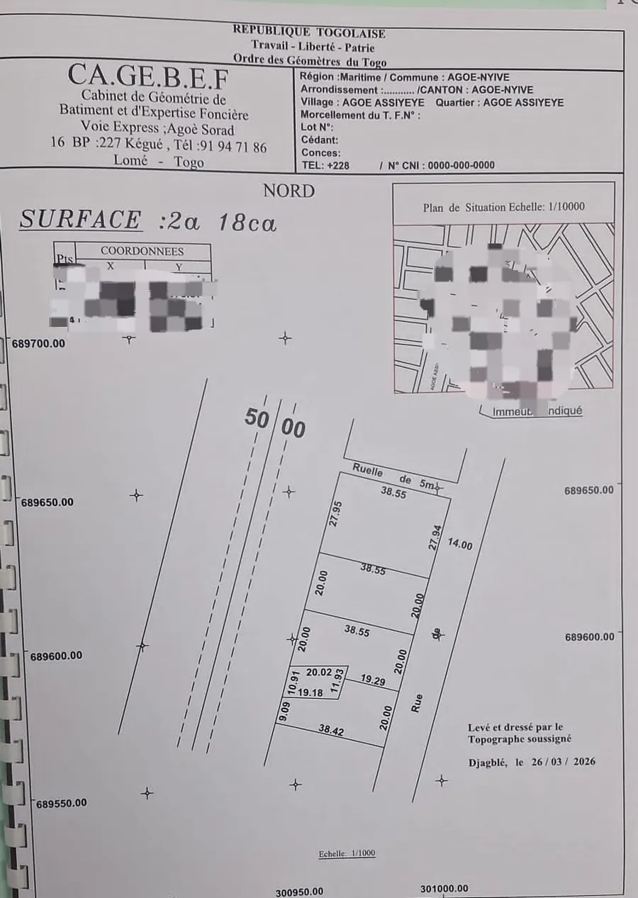 Vente d'un terrain à Agoè Assiyéyé, demi-lot 12×25 en bord de goudron – 50 millions FCFA
