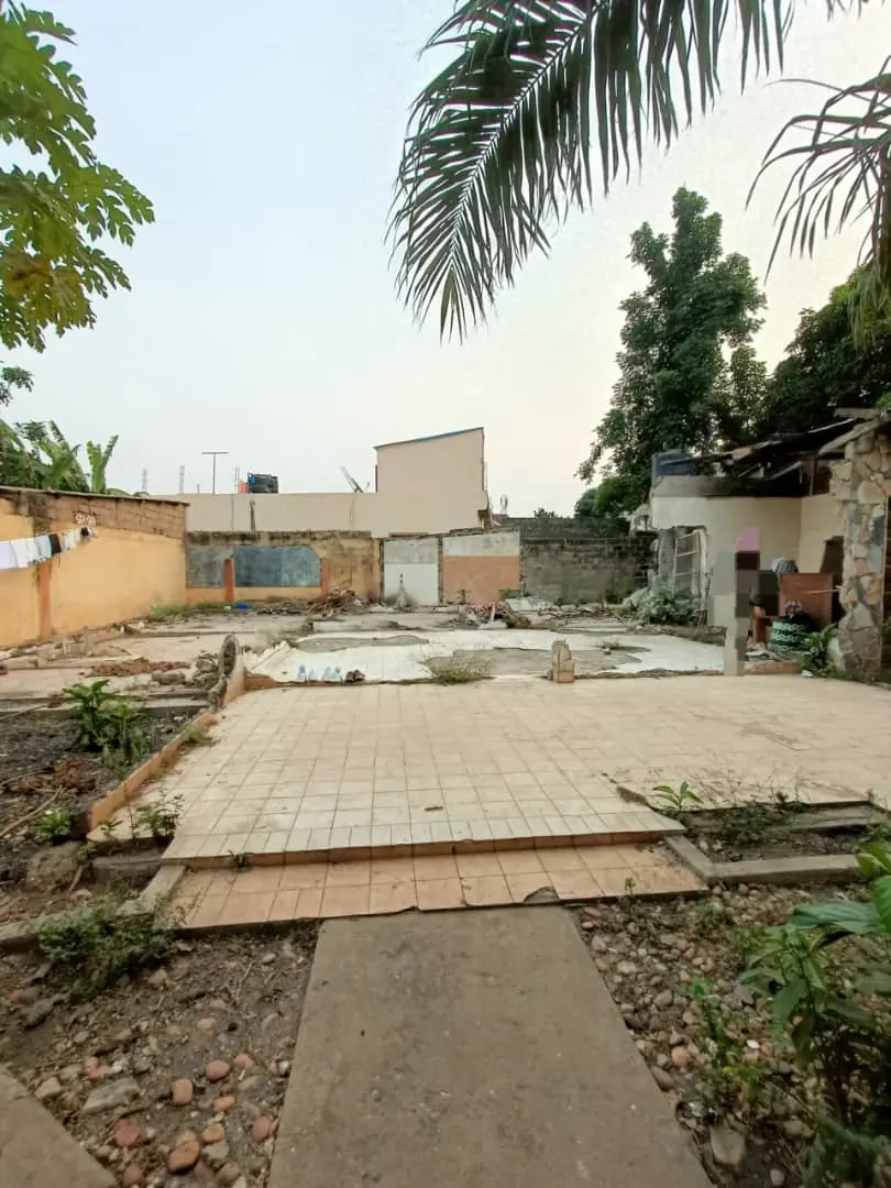 Terrain 1 lot 600 m² en vente à Adidogomé Boukarou Souviépé – à partir de 25 millions FCFA