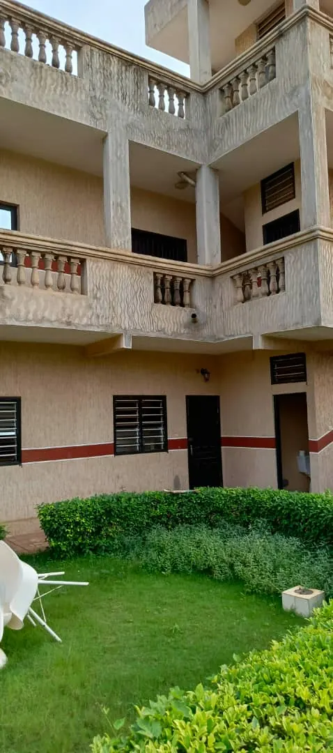 Villa 18 chambres en vente à Adidogomé Madiba – 250 millions FCFA