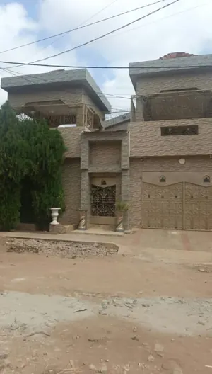Villa duplex 7 chambres 300 m² en vente à Agoè Sogbossito – 75 millions FCFA — photo 1