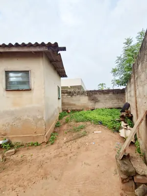 Vente d'une maison à Agoè Legbassito, 2 chambres salon, 454 m², proche du goudron – 22 000 000 FCFA — photo 2