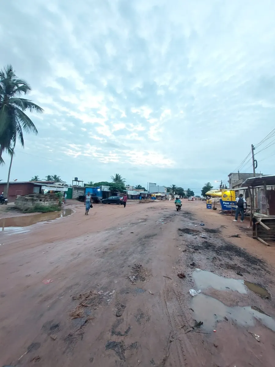 Maison 3 pièces sur ¼ de lot en vente à Agoè Minamadou Océanos – 10 millions FCFA