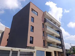 Deux immeubles jumelés R+3 en vente à Angré, Abidjan – 22 pièces – 640 m² – 1,5 milliard FCFA — photo 10
