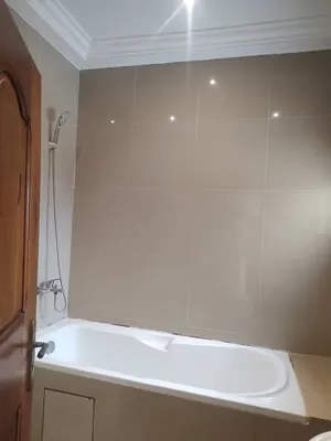 Villa 6 pièces à louer à Djidjolé proche du goudron – 900 000 FCFA — photo 5
