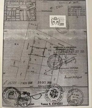 Vente d'un terrain bâti à Tokoin Novissi, 1 lot de plus de 600 m², à 100 m du goudron – 75 millions FCFA — photo 3