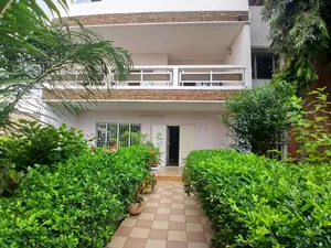 Villa triplex 8 chambres à vendre à Attikoumé, à 200 mètres du goudron – 170 millions FCFA — photo 4