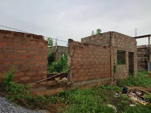 Terrain clôturé en vente à Segbé Carrefour Démé – 25 000 000 FCFA — photo 4