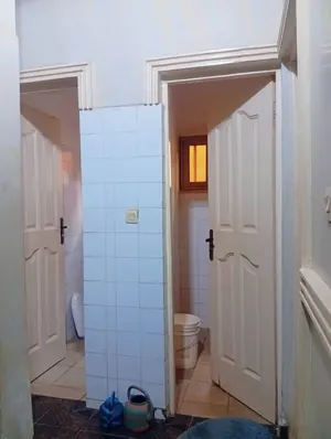 Vente d'une villa à Agoè Lycée, 3 chambres, demi-lot en bordure de rue à 250m du goudron – 65 millions FCFA — photo 4