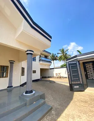 Villa 6 chambres à vendre sur 900 m² à Agoè Kossigan – 280 millions FCFA — photo 4