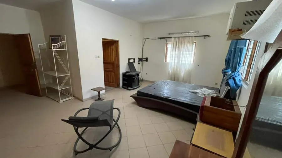 Villa 3 chambres de 600 m² en vente à Avepozo – 80 millions FCFA
