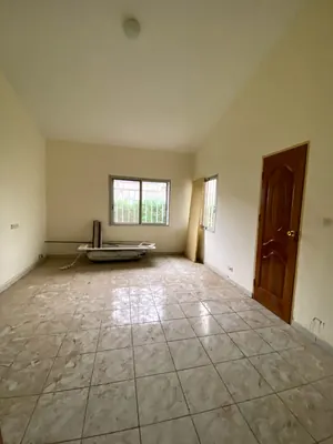 Terrain 450 m² en angle de rue à vendre à Kodjoviakopé Coopec AD – 65 000 000 FCFA