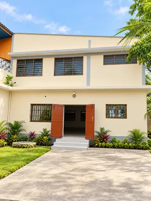 Vente d'une villa à Avépozo côté non plage, R+1 sur 1 lot (600 m²), 8 chambres, à 500 m du goudron RN2 – 65 millions FCFA — photo 3