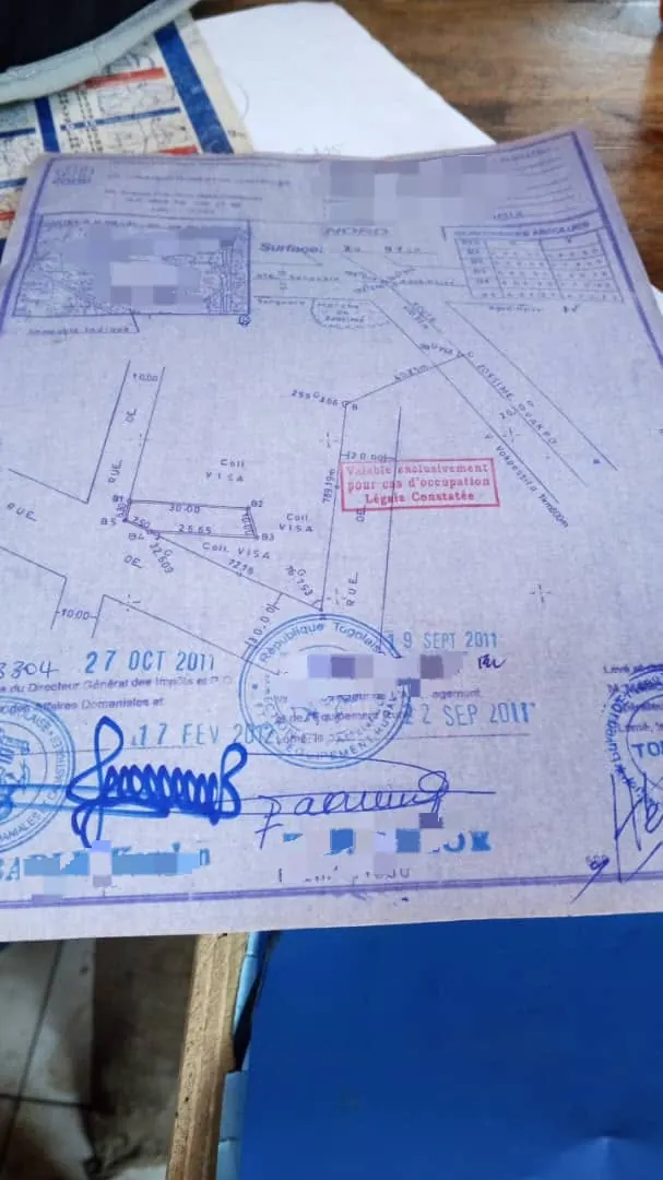 Terrain 900 m² en vente en angle de rue à Amadahomé - Nanegbe – 16 millions FCFA