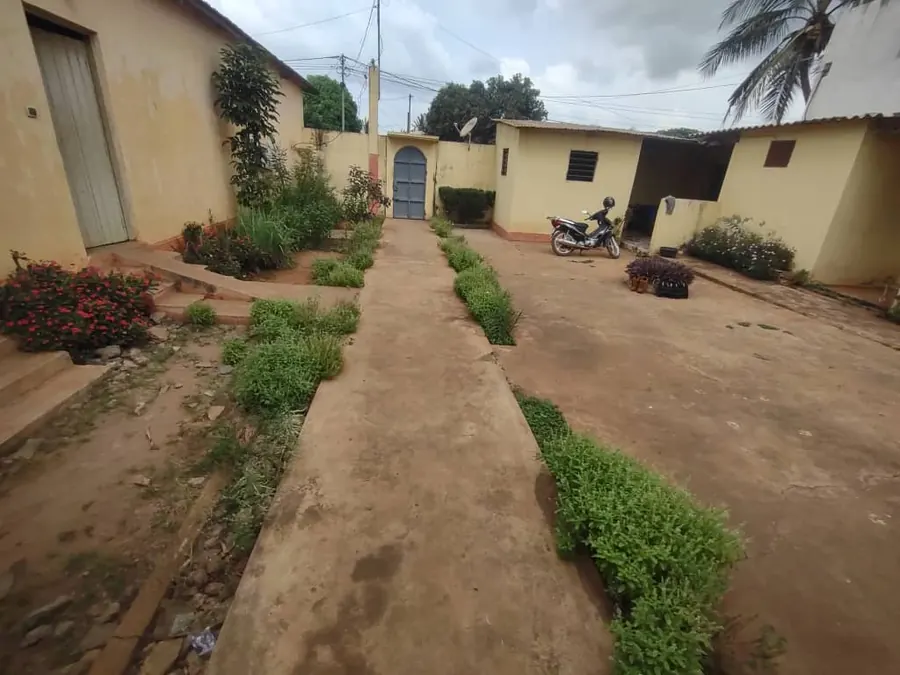 Maison 3 chambres sur 1 lot en vente à Agoè Kitidjan (État-Major) – 70 millions FCFA