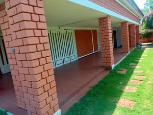 Location d'une villa au quartier Forever, 4 chambres, avec jardin et paillote – 500 000 FCFA/mois — photo 4