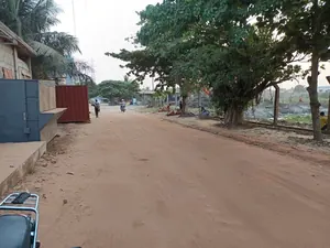 Terrain 1 lot de 600 m² en vente à Agbalepedo GTA, proche du pavé – 65 millions FCFA — photo 2