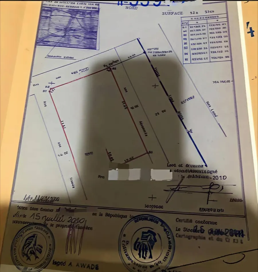 Terrain 9 lots en vente à Davié, 2 angles de rue, bordure de goudron – 16 millions FCFA le lot