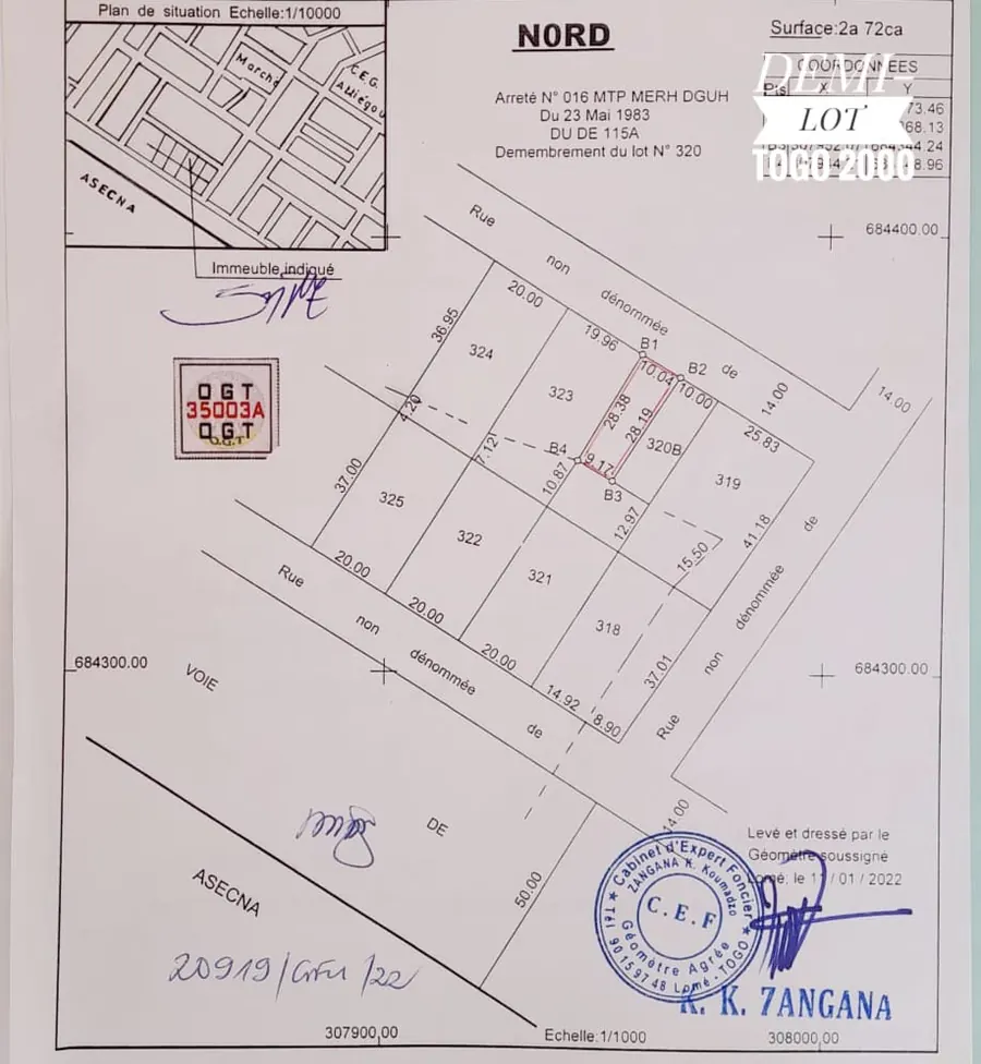Terrain avec maison de location en demi-lot à vendre à Togo 2000 – 23 millions FCFA