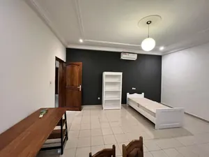 Villa 4 chambres non meublée de 1300 m² avec piscine en vente à Tokoin Wuiti – 480 millions FCFA — photo 3