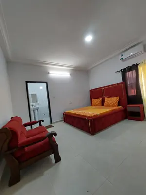 Villa meublée 4 pièces avec piscine et jardin à louer à Kpogan – 700 000 FCFA/mois — photo 8