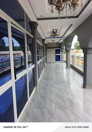 Immeuble R+2 en vente en angle de rue à Adidogomé Douane, Lomé – 550 millions FCFA — photo 4