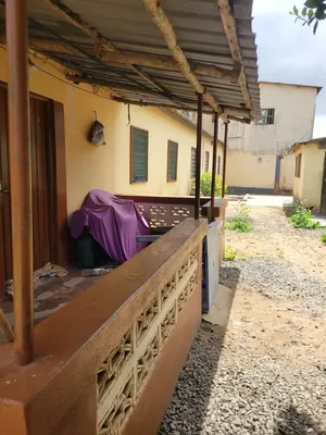 Vente d'une maison à Adidogomé Sagbado, 2 pièces, demi-lot – 18 500 000 FCFA à revoir — photo 6
