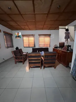 Vente d'une villa à Agoè Plateau, demi-lot, 3 chambres, dépendance et boutique – 45 millions FCFA à débattre — photo 1