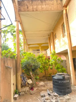 Vente d'un immeuble à Nyékonakpoè, une vingtaine d'appartements, proche du goudron – 700 millions FCFA — photo 4