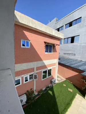 Villa duplex 10 chambres en location à Nukafu – 700 000 FCFA — photo 2