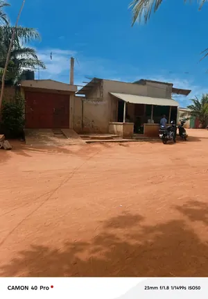 Maison en angle de rue à vendre à Segbé-Klémé Agokpanou – 7 millions FCFA — photo 3