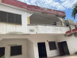 Vente de villas jumelles à Ablogamé, 4 chambres chacune, angle de rue, avec jardin et garage – 250 millions FCFA à débattre — photo 1