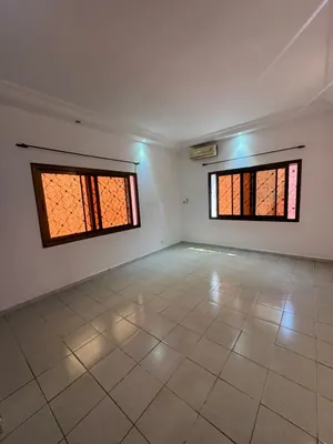 Location d'une villa à Tokoin Tako, 3 chambres + dépendance, avec piscine et jardin, à 50 m du goudron – 1 000 000 FCFA/mois — photo 16
