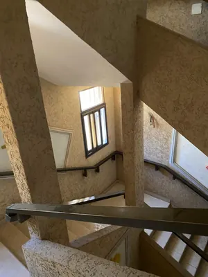 Vente d'un immeuble à Hédzranawoé, R+3, appartements meublés, 596 m² (1 lot), à 30 mètres du goudron – 320 millions FCFA — photo 10