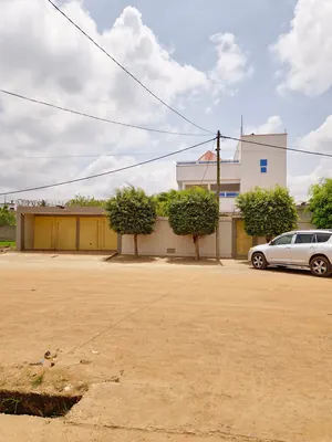 Vente d'une villa à Agoè Zongo École Malaïka, R+1 avec dépendances, jardin, titre foncier personnel – 75 millions FCFA — photo 7