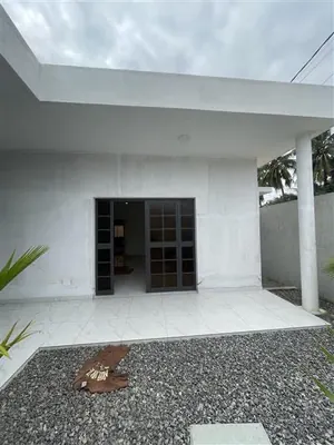 Terrain 6 lots clôturé en vente à Baguida Luxolin, proche du goudron – À partir de 70 millions FCFA le lot — photo 5