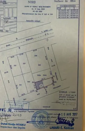 Terrain 450 m² en vente en angle de rue à Baguida – 60 millions FCFA