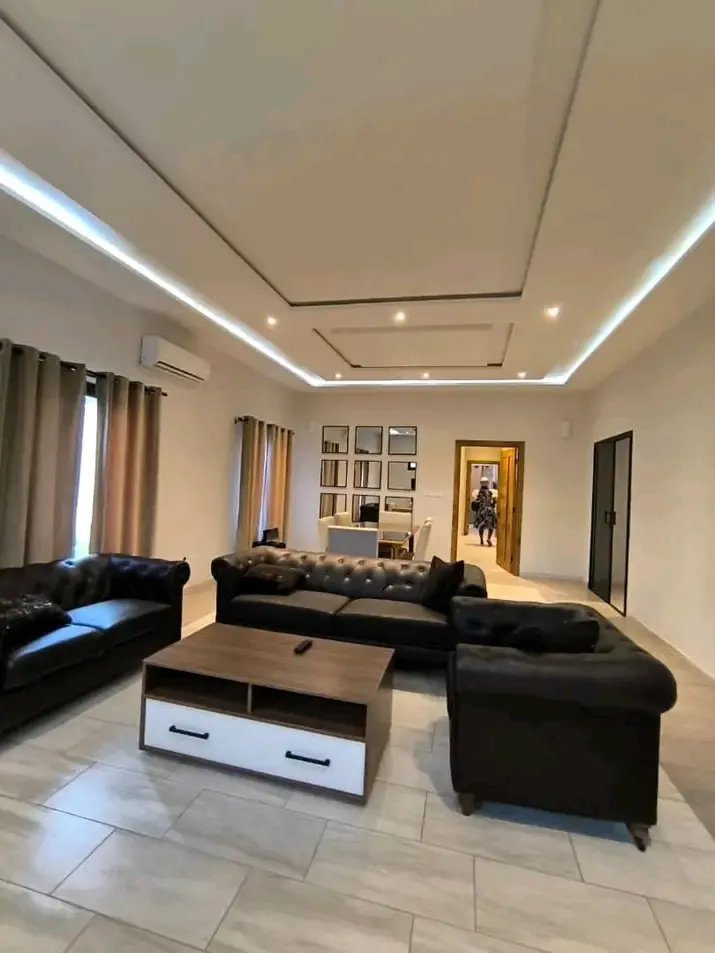 Vente d'une villa à Sagbado Logoté, 4 chambres, R+1, nouvelle construction – 90 millions FCFA