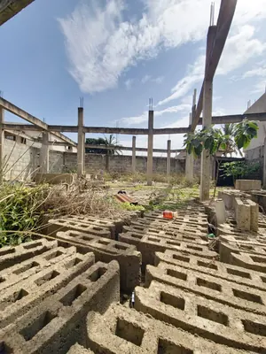 Vente d'une villa inachevée à Légbassito Marina, 3 chambres, 172 m², angle de rue, proche du goudron – 18 millions FCFA — photo 9