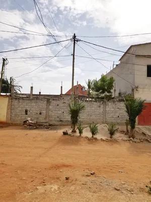 Vente d'une villa inachevée à Légbassito Marina, 3 chambres, 172 m², angle de rue, proche du goudron – 18 millions FCFA — photo 6